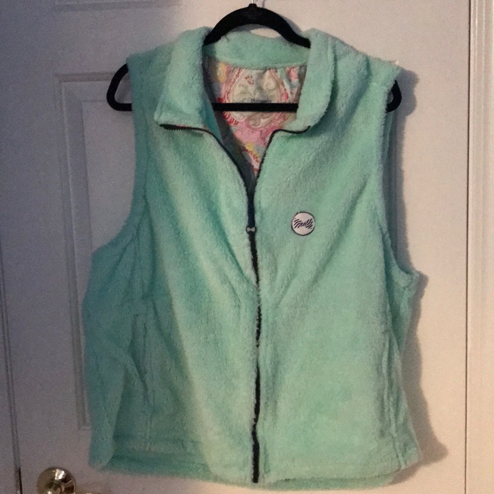 NWOT. Fraternity collection fleece vest in mint